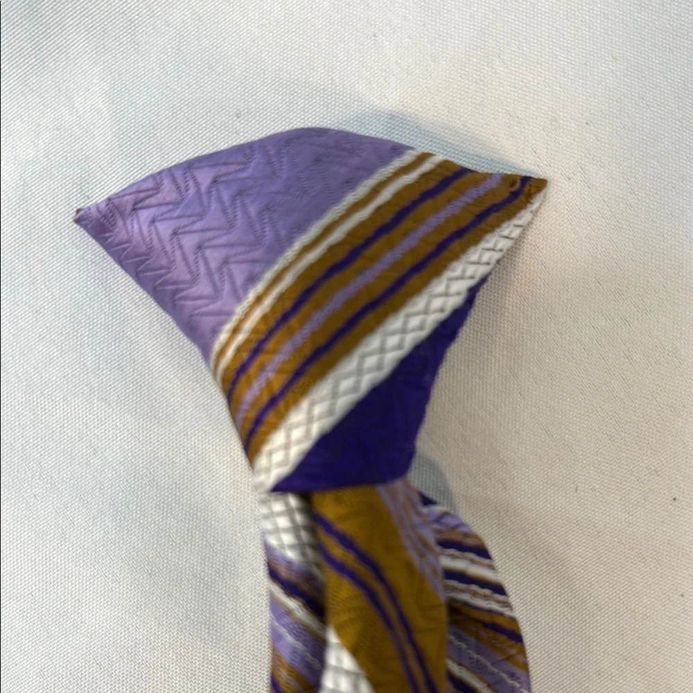 Vintage 1970’s Andhurst Men’s Clip-On, Snapped(TM), Striped Tie, Purple&Gold